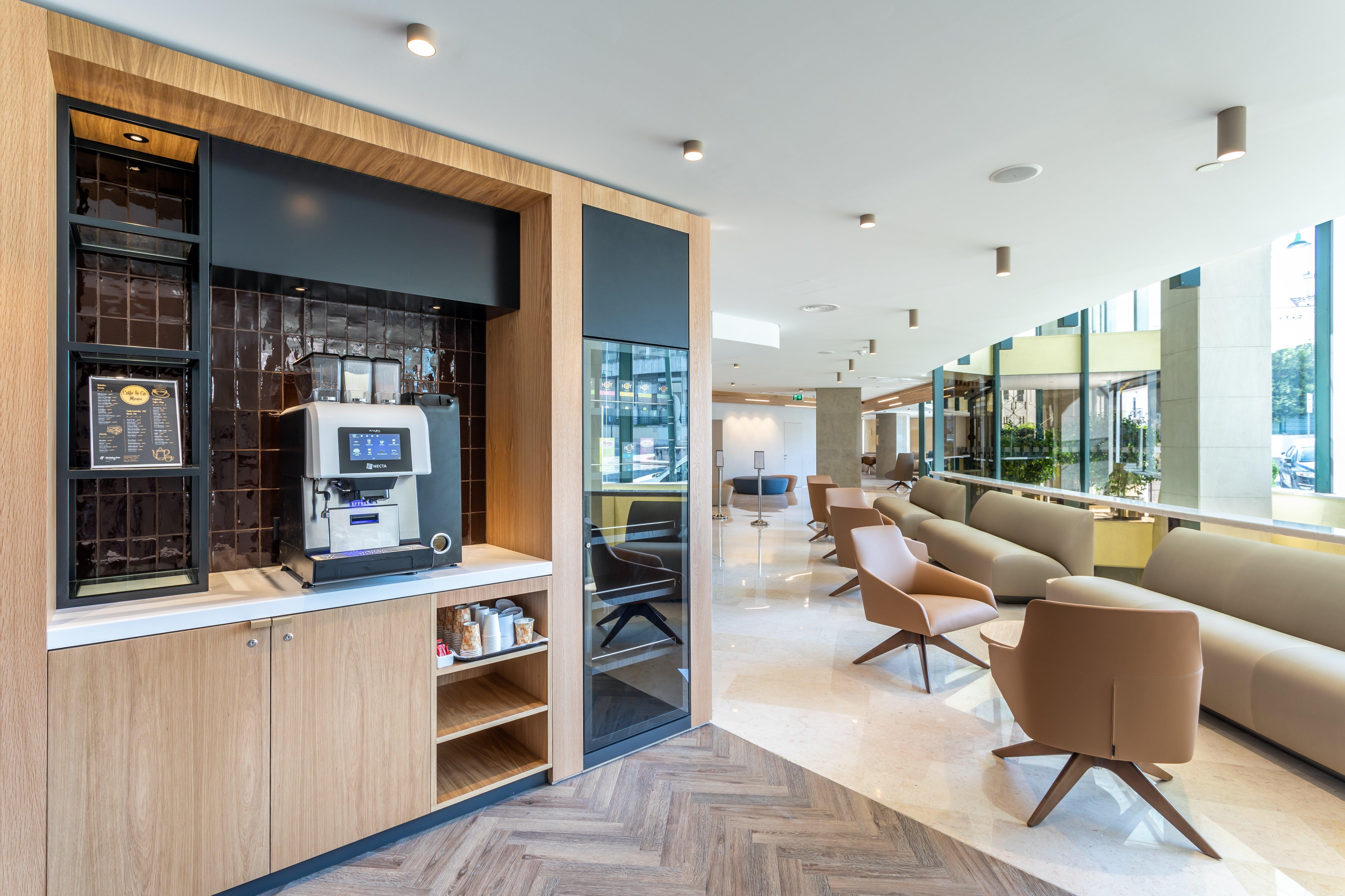 Holiday Inn Lisbon By Ihg Bagian luar foto