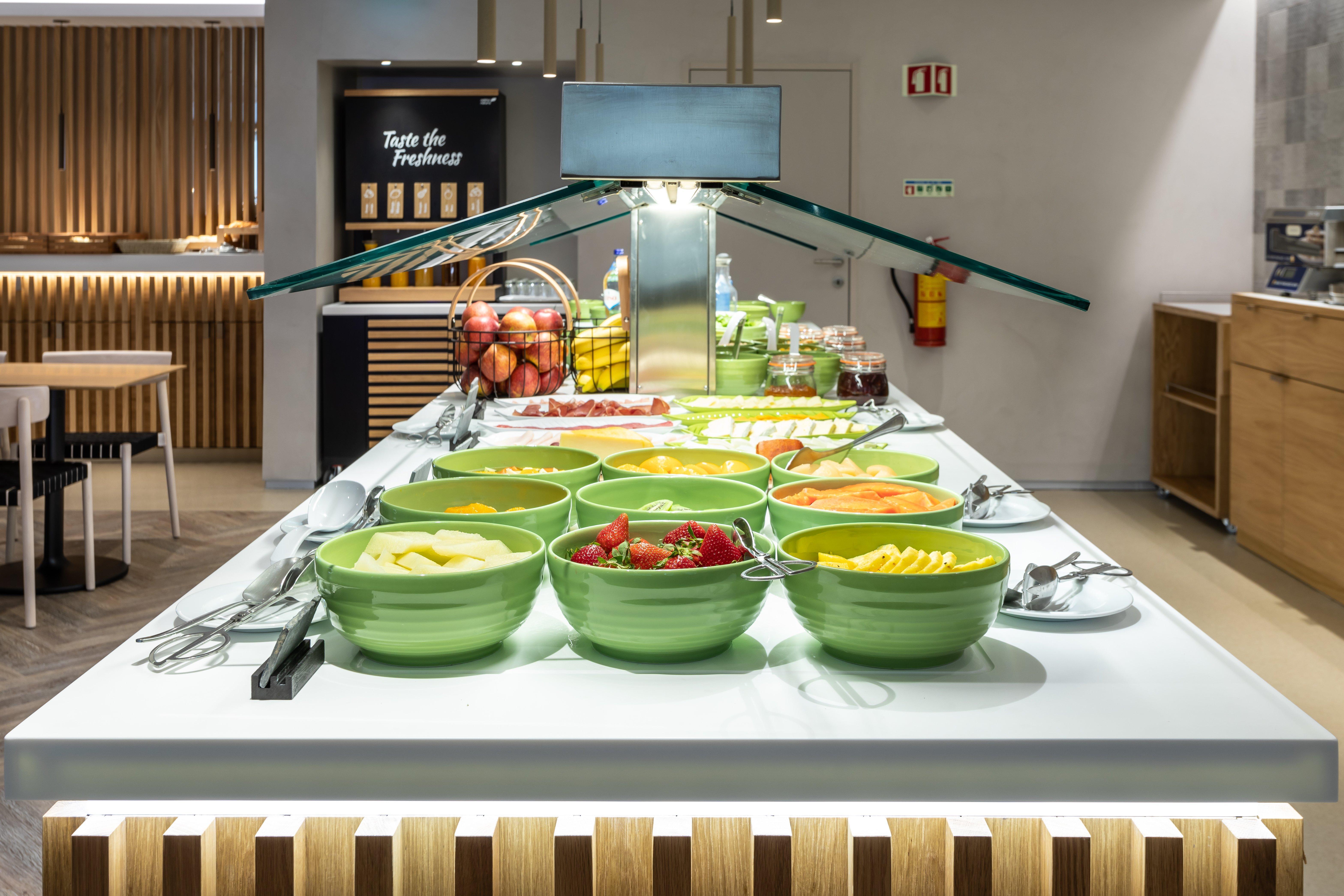 Holiday Inn Lisbon By Ihg Bagian luar foto