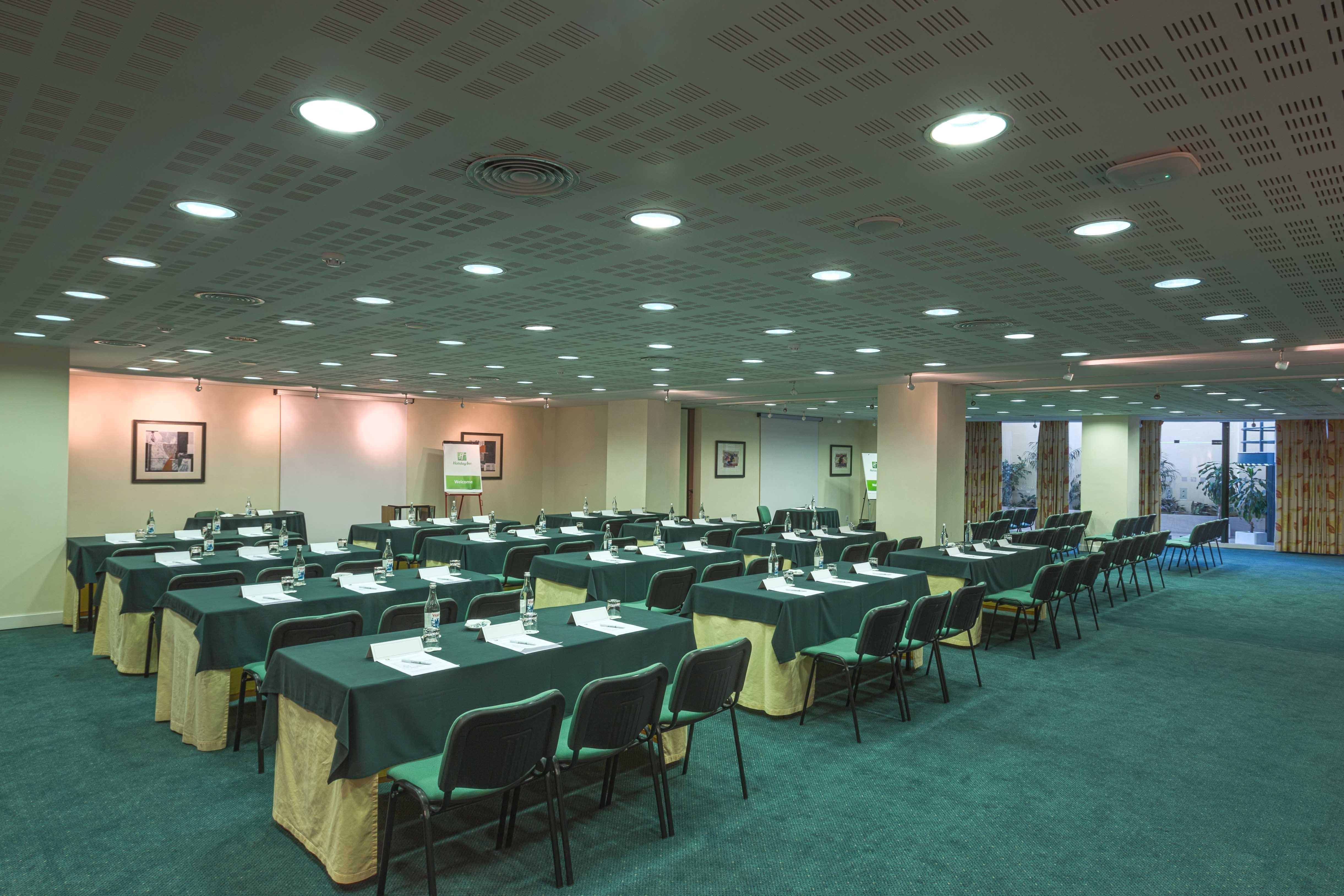 Holiday Inn Lisbon By Ihg Bagian luar foto