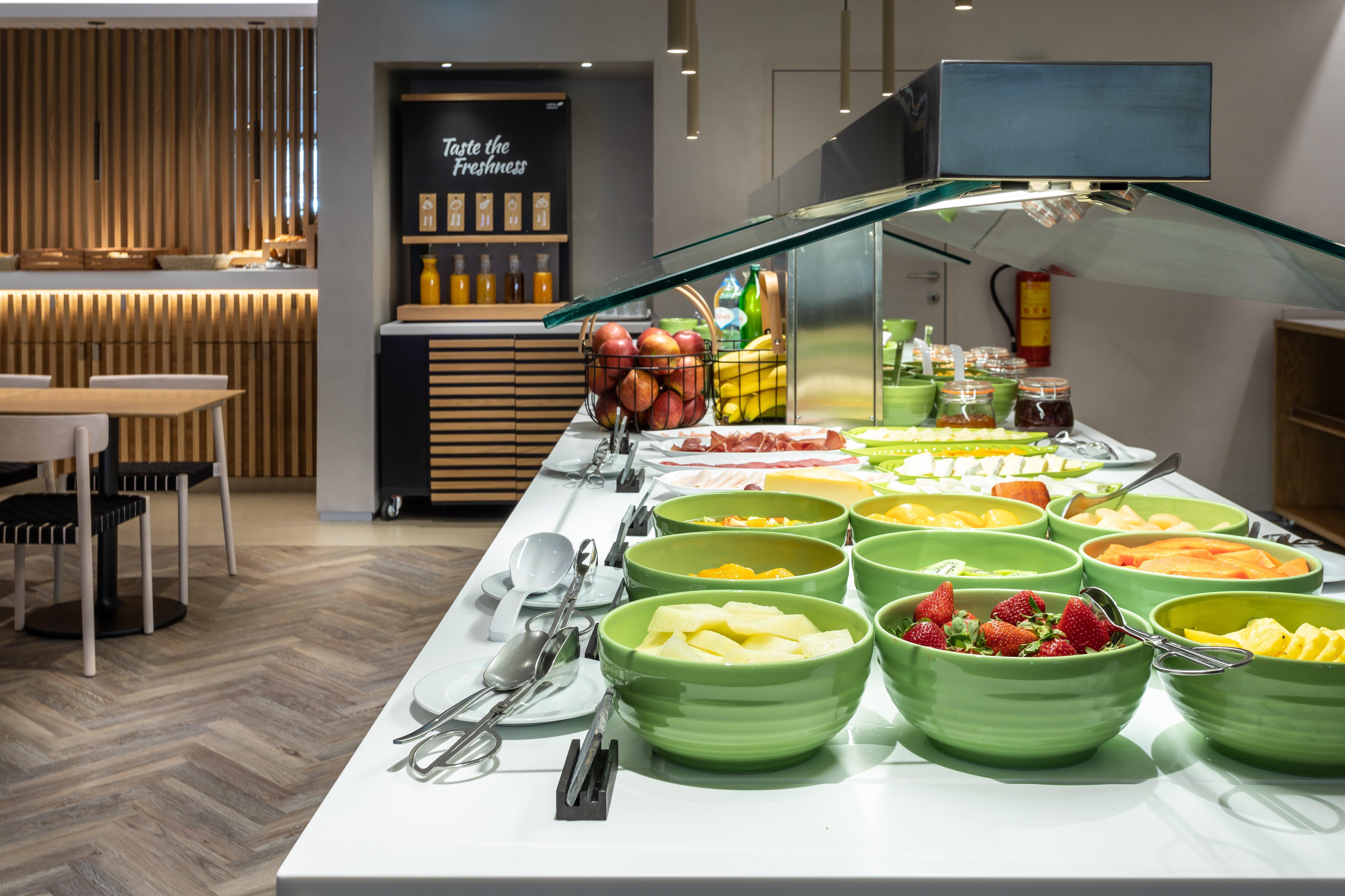 Holiday Inn Lisbon By Ihg Bagian luar foto